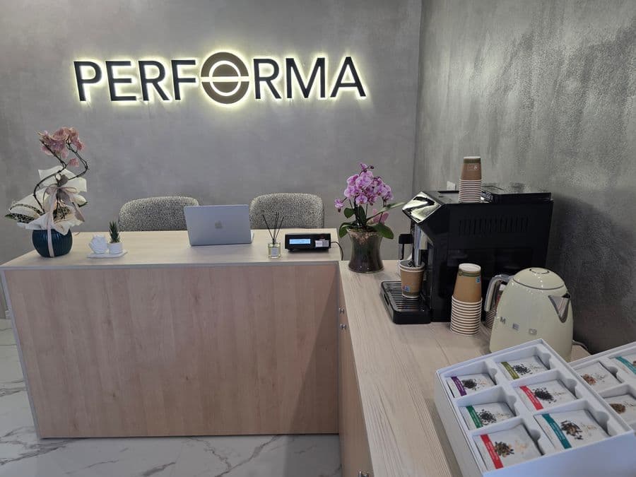 Performa Bar Experience